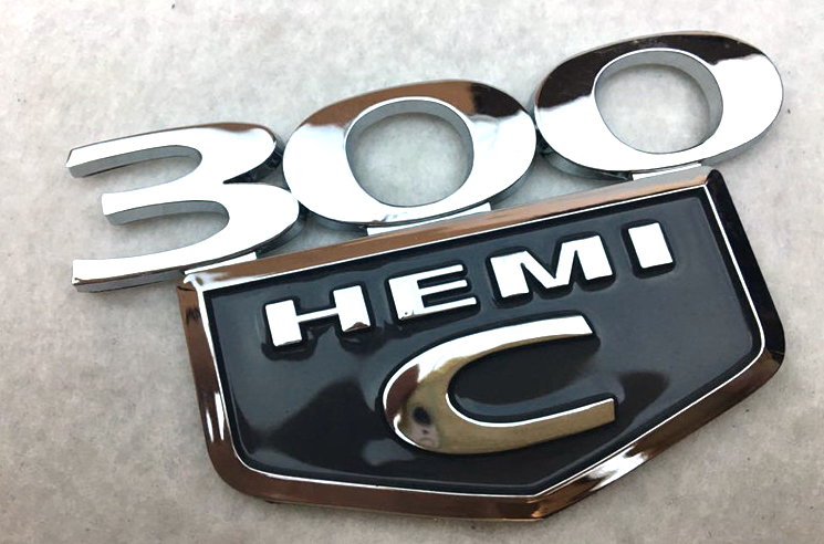 Emblemat na błotnik 300C HEMI 300CFEND